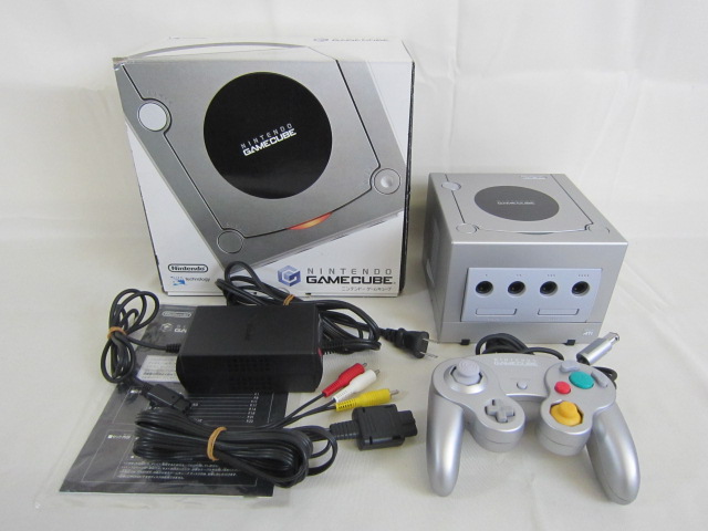 ゲームキューブ　本体 DOL-001,101 各色　GameCube　（AVケーブル込み）